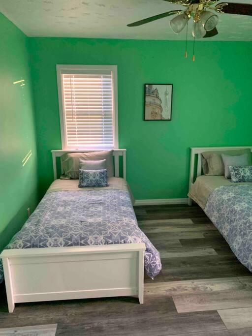 Remodeled House Minutes To Falls Attractions Villa Niagara Falls Eksteriør billede
