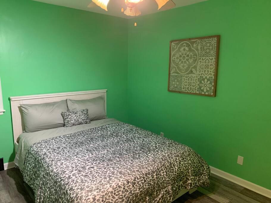 Remodeled House Minutes To Falls Attractions Villa Niagara Falls Eksteriør billede